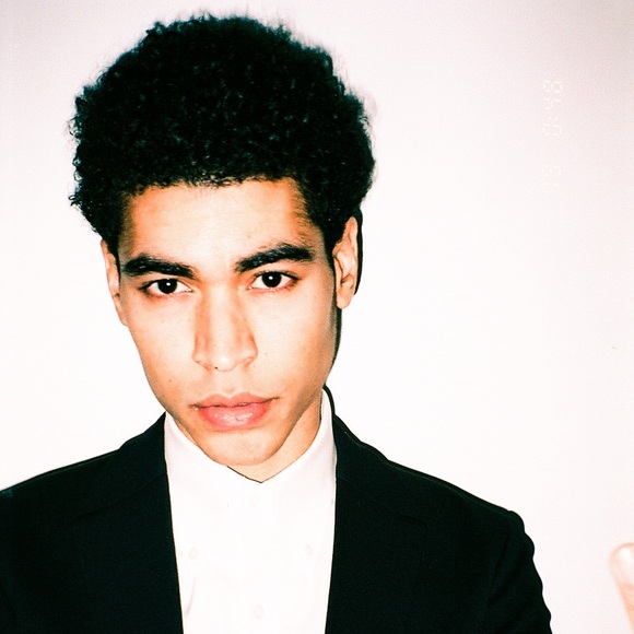 Meet your Posher, Corey - Picture 1 of 1